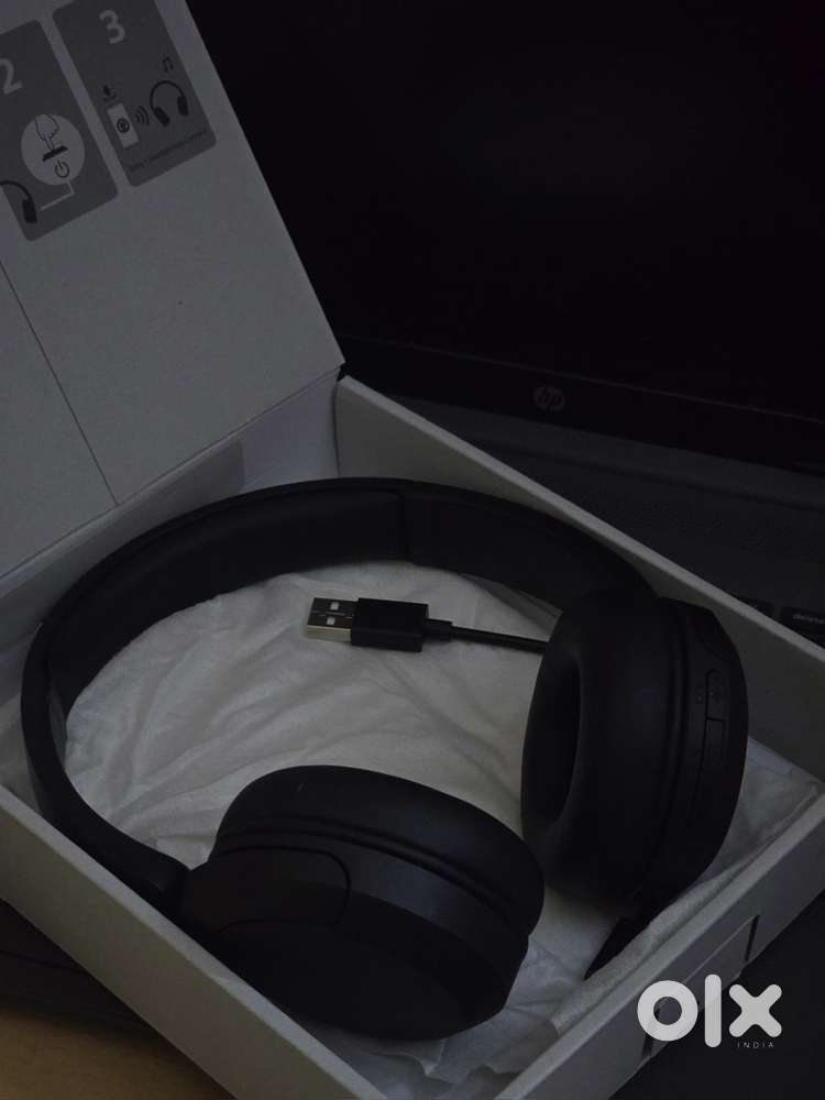 Sony wh-ch520 wireless bluetooth headset under warranty box and cable