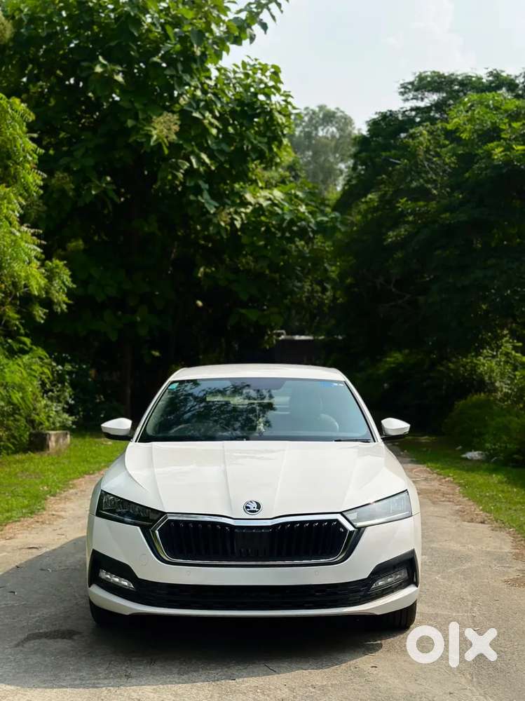 Skoda Octavia 2.0 Style Tsi At, 2022, Petrol