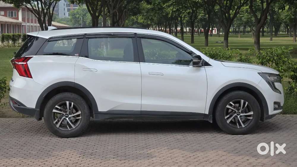 Mahindra Xuv700 2.0 Petrol 2025