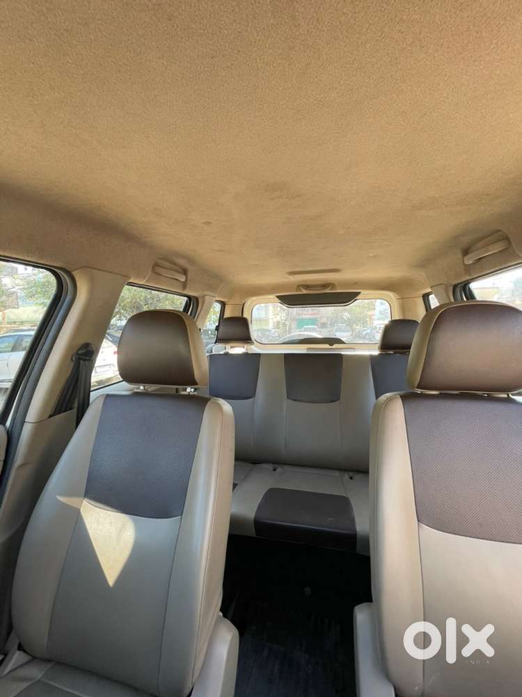 Mahindra Tuv 300 2020