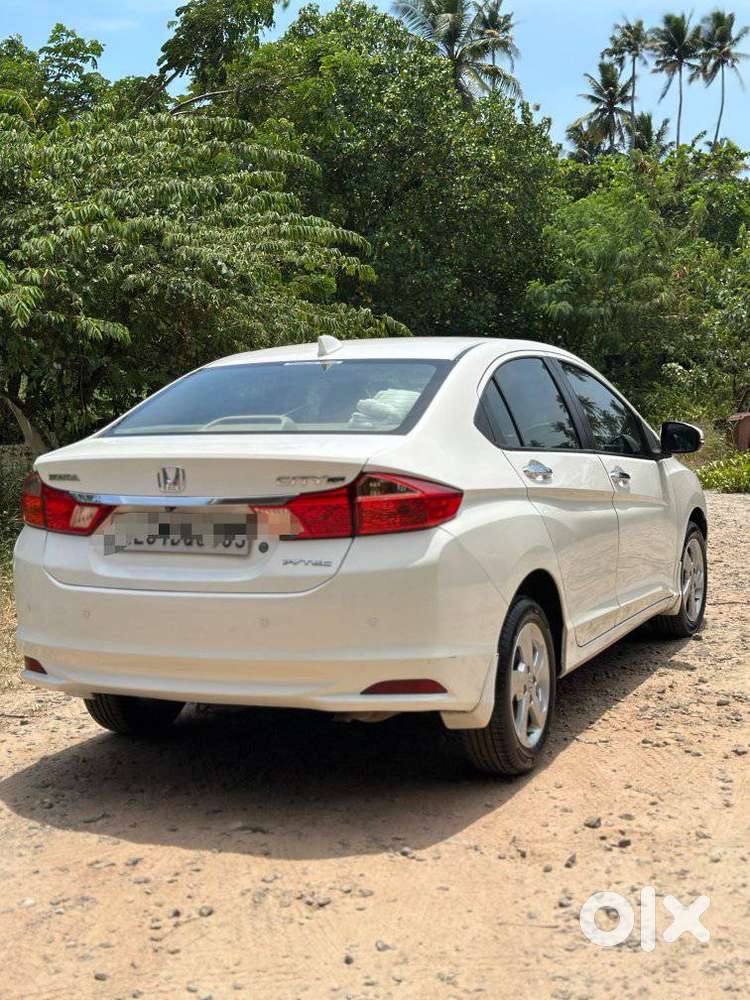 Honda City V Mt, 2014, Petrol