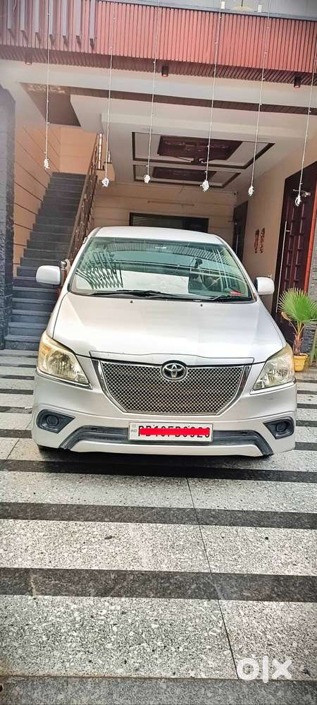 Toyota Innova Hycross 2014 Diesel