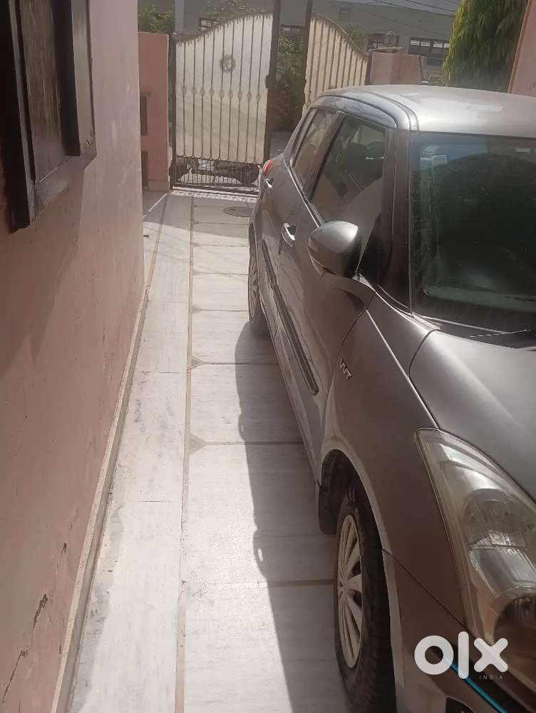 Maruti Suzuki Swift 2016 Petrol 82700 Km Driven 1st Owner