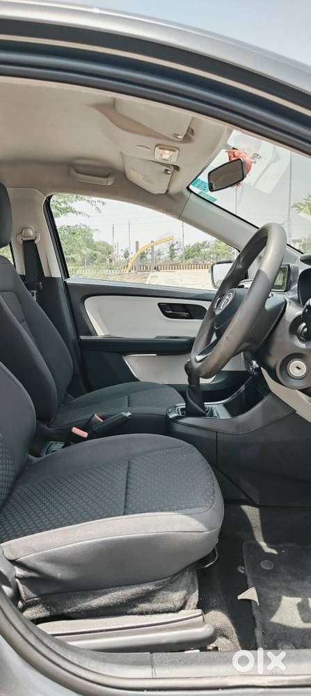 Tata Altroz Xe Petrol, 2022, Petrol