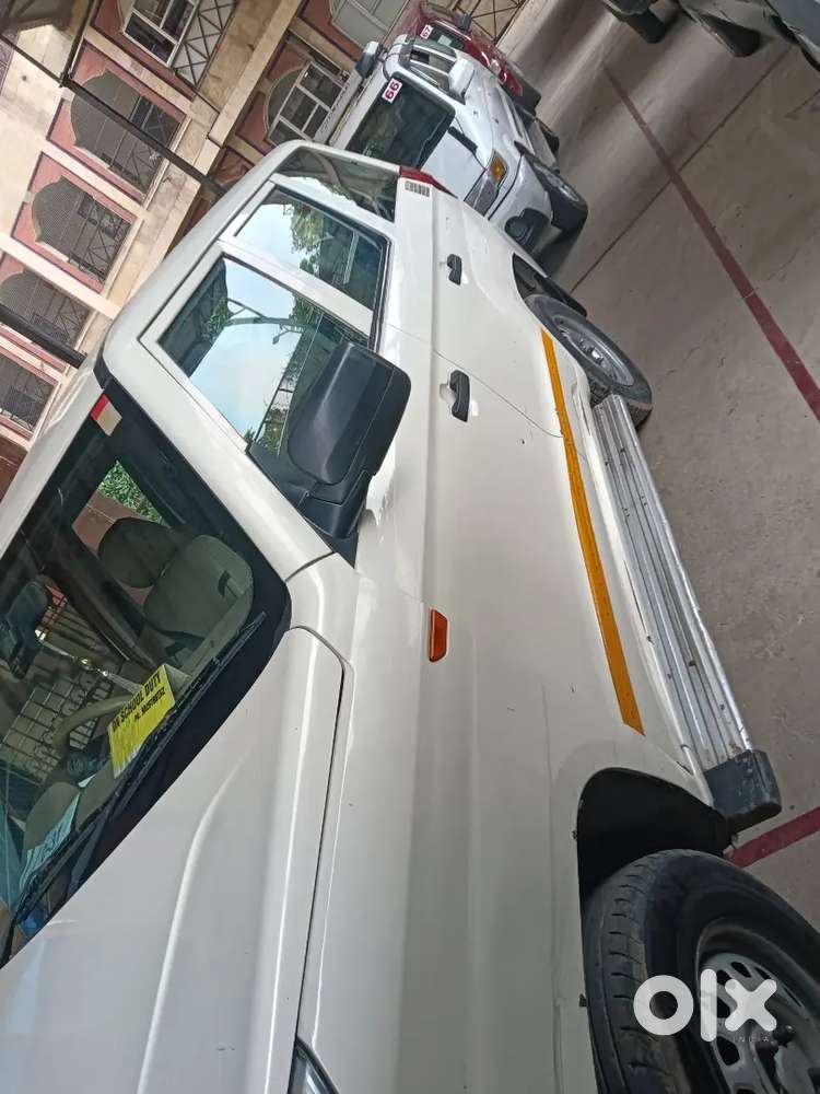 Mahindra Tuv 300 Plus 2018