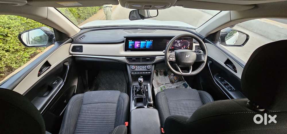 Mahindra Xuv700 2.2 Ax 5 Diesel Mt 7 Str, 2023, Diesel