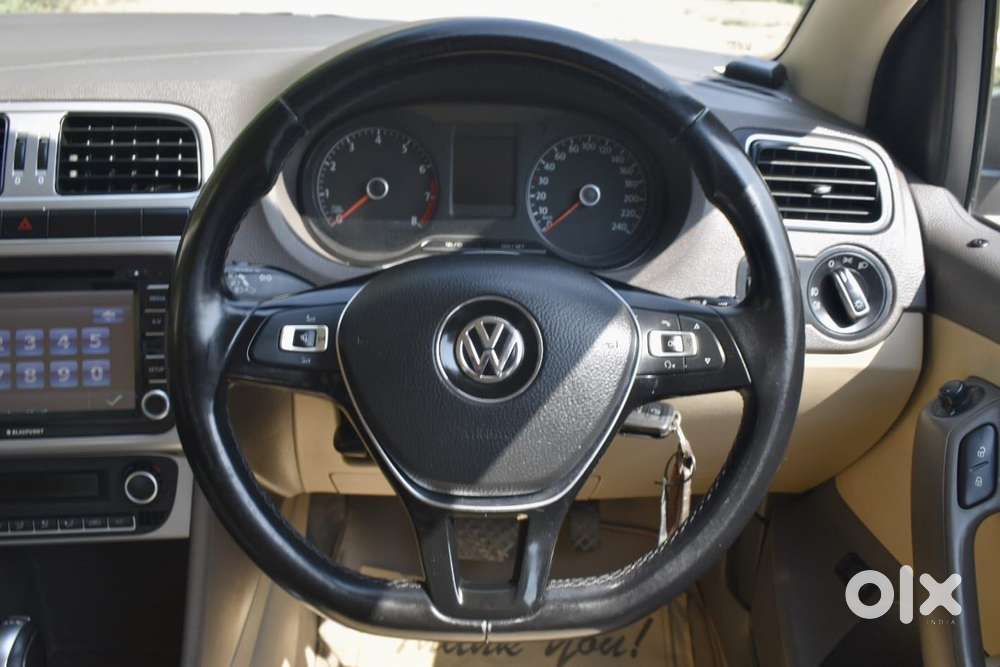 Volkswagen Vento 1.2 Tsi Highline Plus At, 2015, Petrol