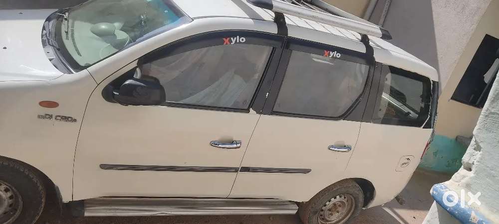 Mahindra Xylo 2009