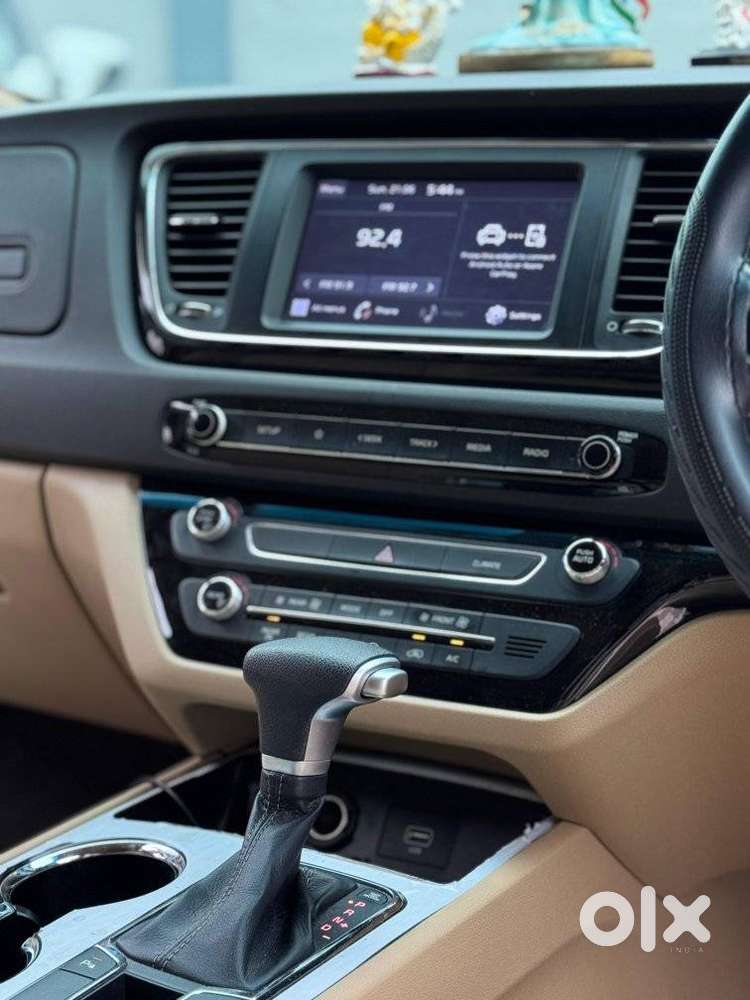 Kia Carnival Prestige, 2022, Diesel