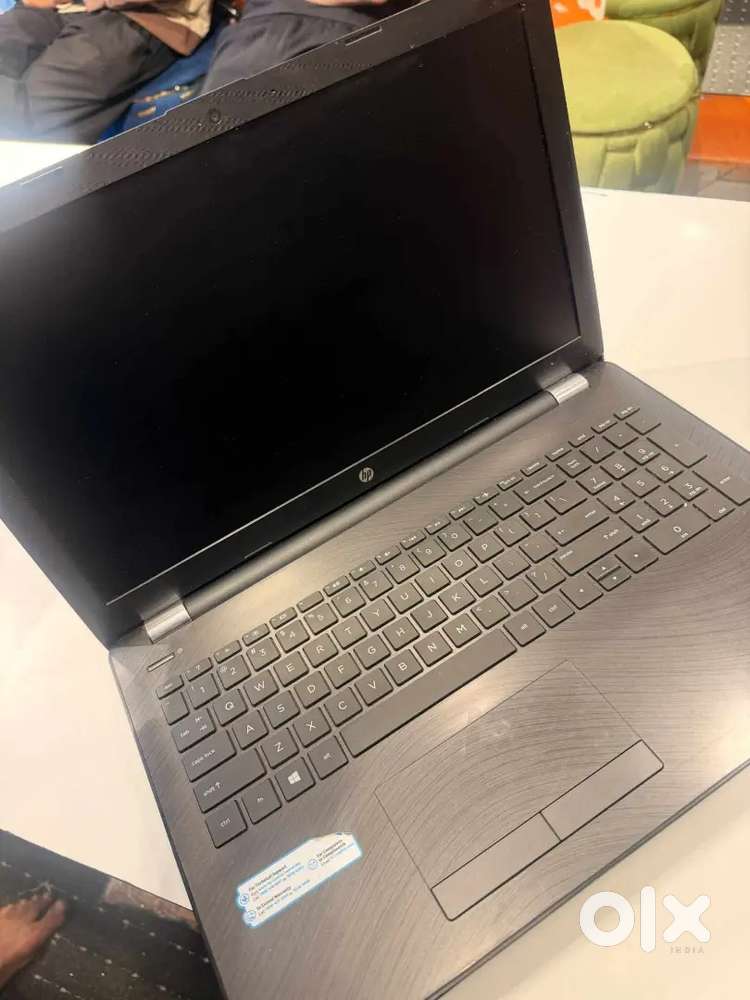 i5 7th gen Laptop 8 gb ram 1 tb storage 4 gb Graphics
