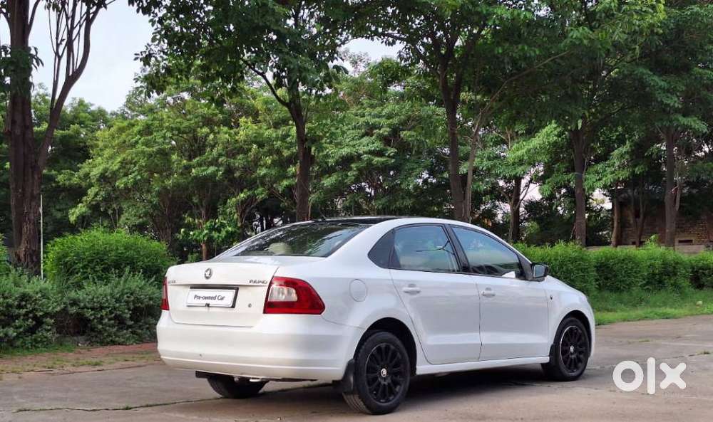 Skoda Rapid 1.5 Tdi At Elegance Black Package, 2015, Diesel