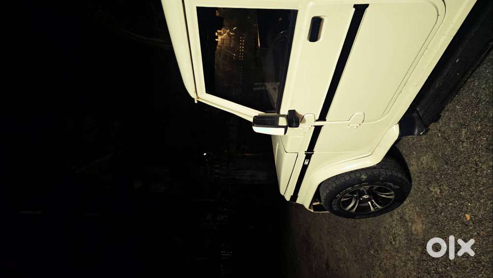 Mahindra Bolero 2012