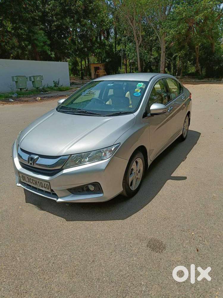 Honda City 1.5 V 4th Gen I-vtec Mt, 2015, Petrol