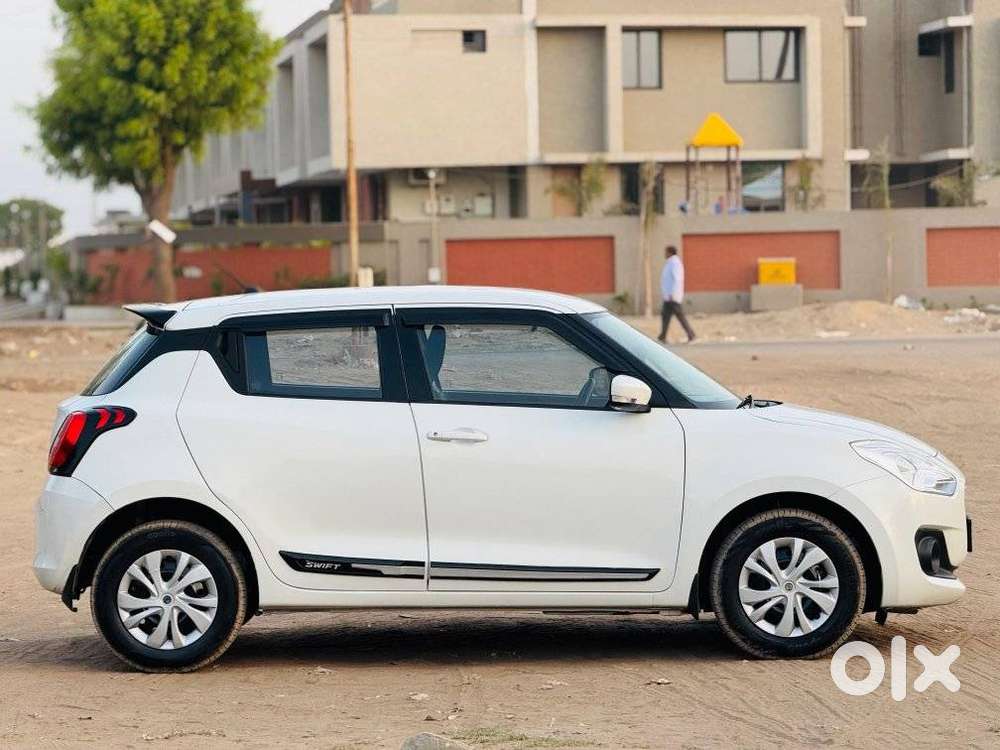 Maruti Suzuki Swift, 2022, Petrol