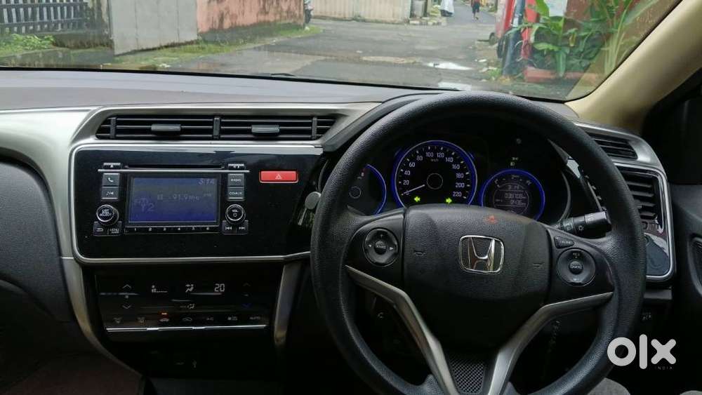 Honda City V Mt, 2015, Petrol