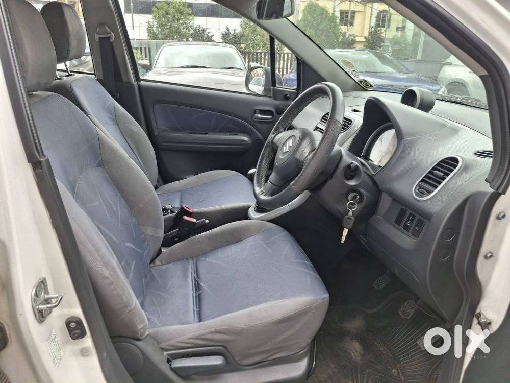 Maruti Suzuki Ritz Vxi, 2010, Petrol