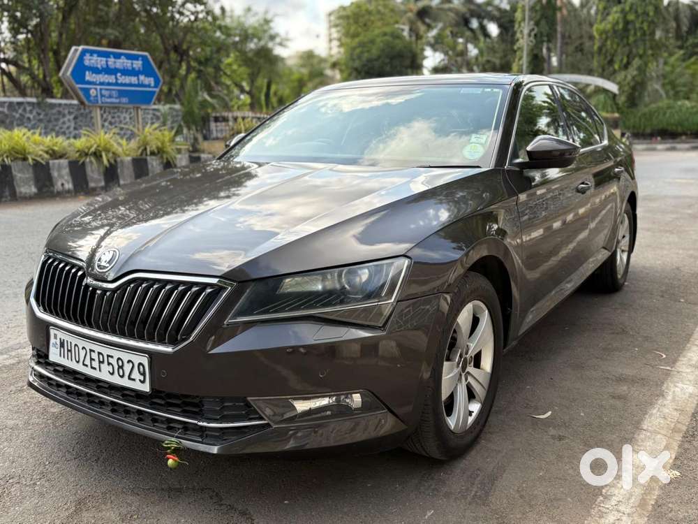 Skoda Superb Style 1.8 Tsi At, 2017, Petrol