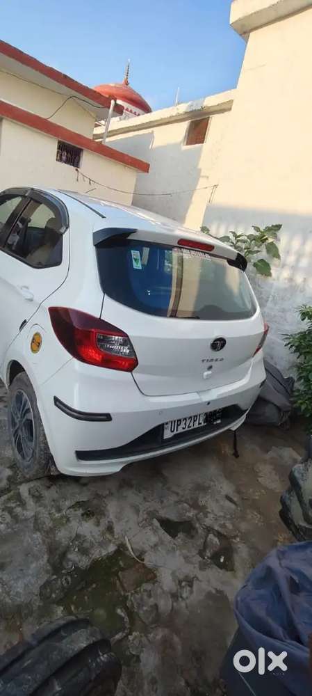 Tata Tiago Wizz Petrol 2024 Manual Edition