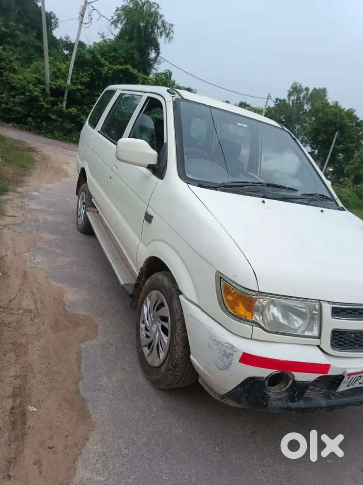 Chevrolet Tavera Neo 2013