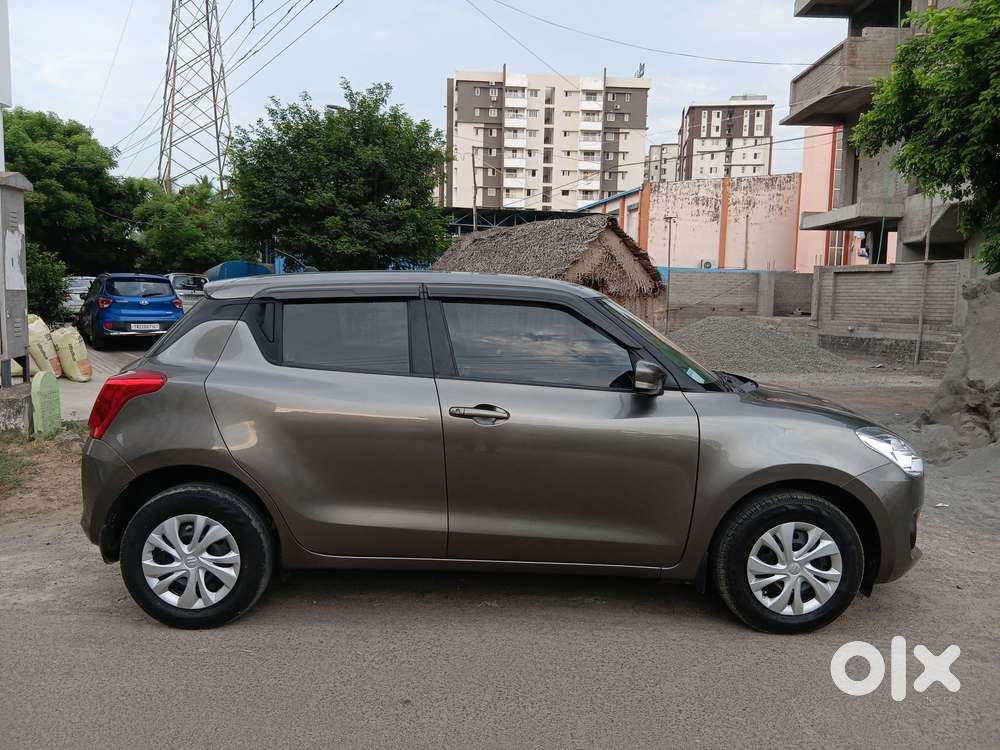 Maruti Suzuki Swift Vxi + Manual, 2022, Petrol