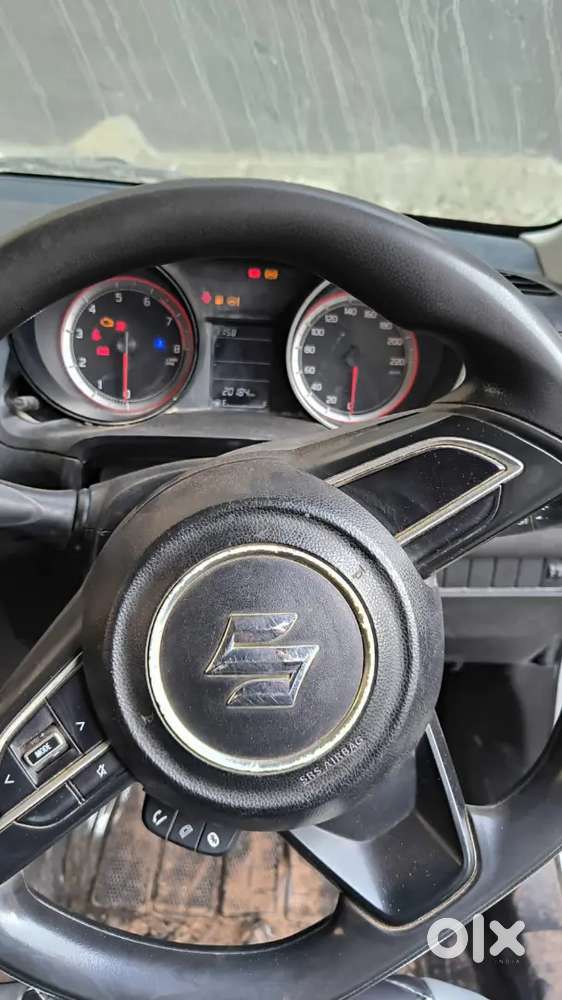 Maruti Suzuki Swift 1.2 2023