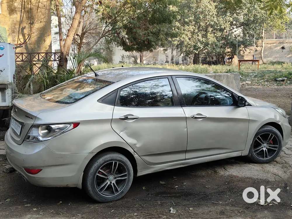 Hyundai Verna 1.6 2012 - Pertol Rocket