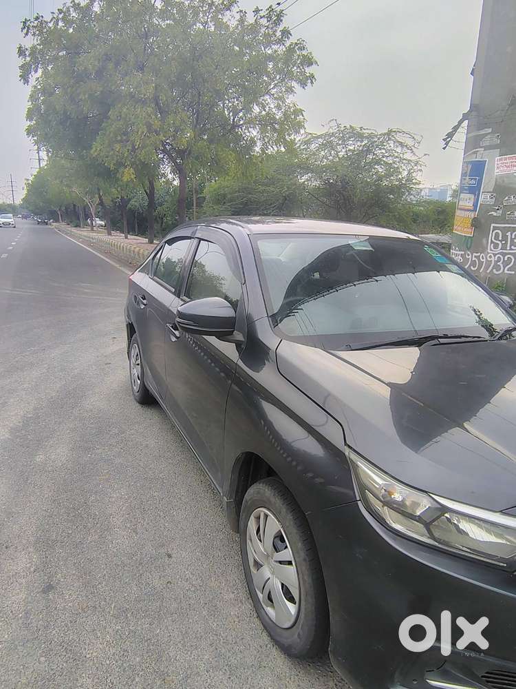 Honda Amaze 2024 Petrol Well Maintained