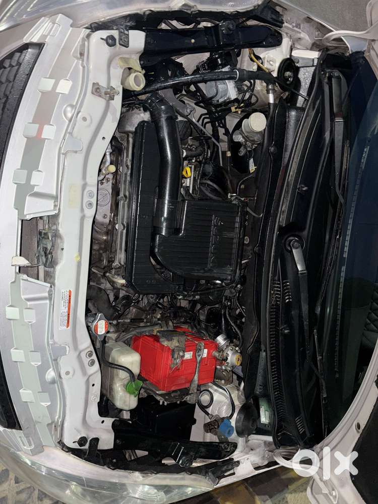 Maruti Suzuki Swift Zxi, 2012, Petrol
