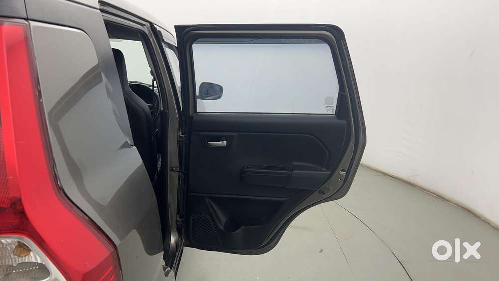 Maruti Suzuki Wagon R Vxi Amt, 2021, Petrol