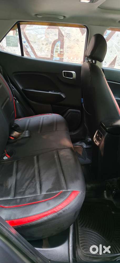 Hyundai Venue Sx (o) Mt 1.5 Diesel, 2022, Diesel
