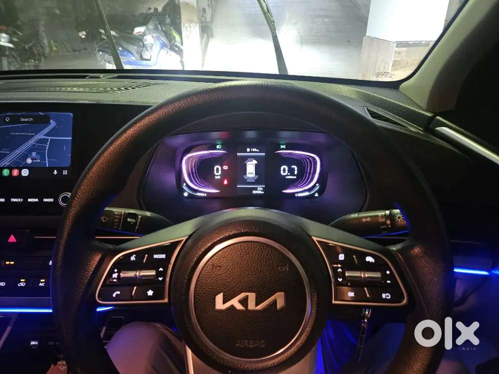 Kia Carens Sep' 2022 Petrol 30500 Km Driven