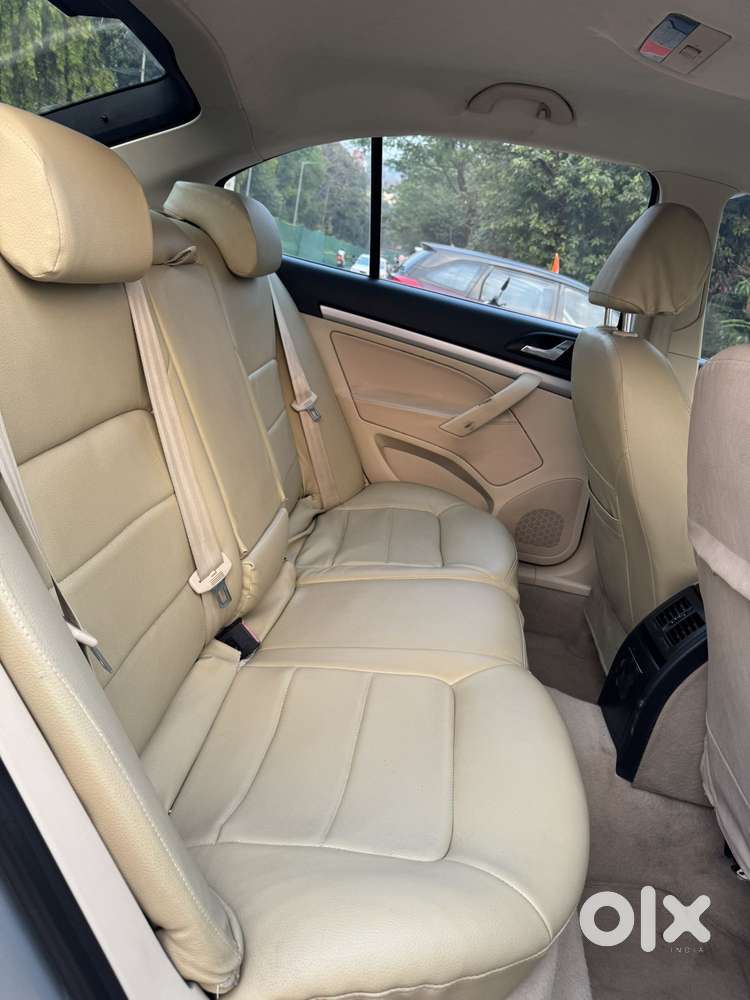 Skoda Laura 1.9 Tdi At Ambiente, 2012, Diesel