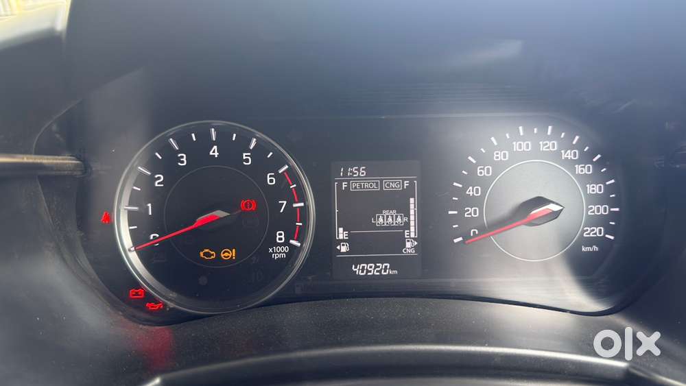 Maruti Suzuki Swift Vxi 2025