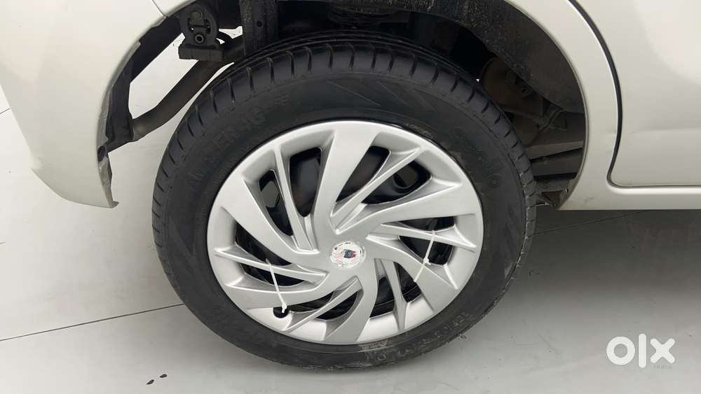 Maruti Suzuki Alto K10 1.0 Vxi Amt, 2016, Petrol