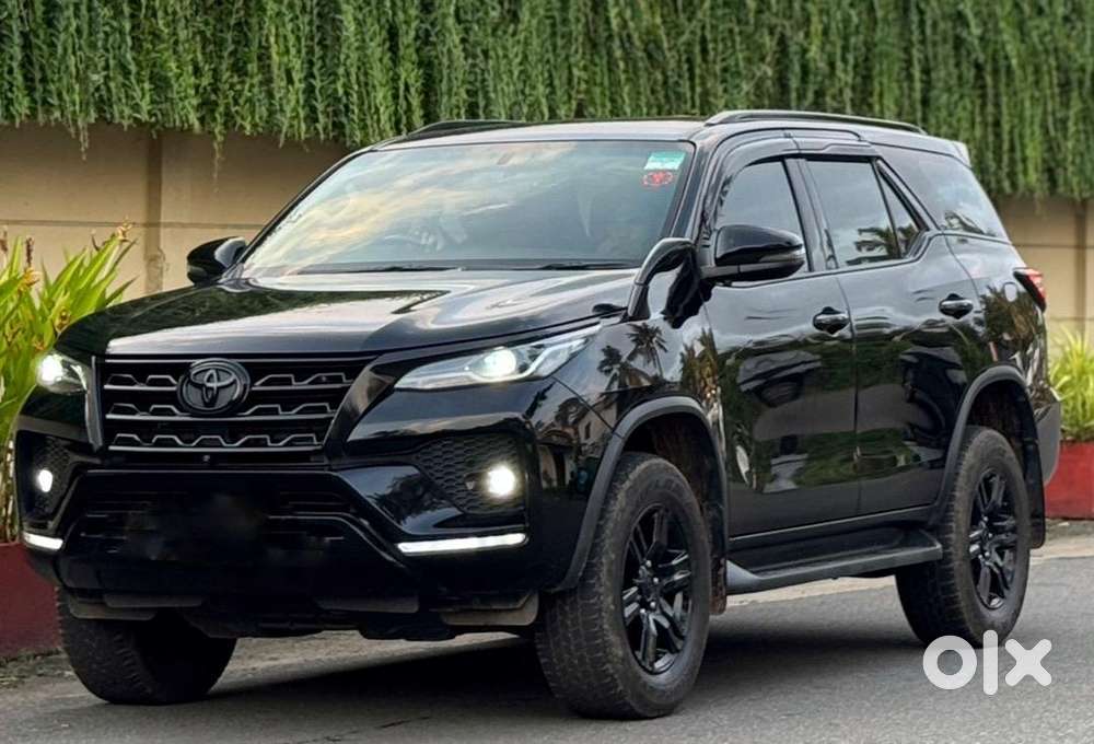 Toyota Fortuner 2022 Diesel Well Maintained