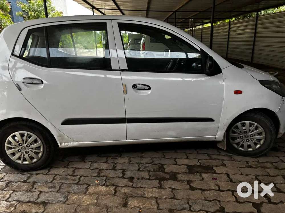 Hyundai I10 2014 Petrol+cng . One Hand Used With Care