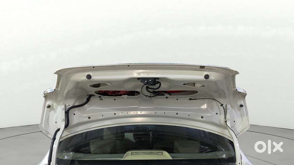 Maruti Suzuki Swift Dzire Zxi + Amt, 2019, Petrol