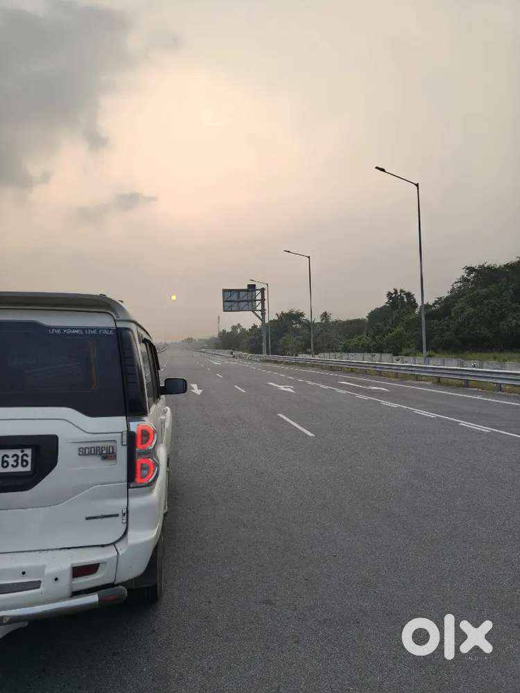 Mahindra Scorpio 2017 Diesel Well Maintained