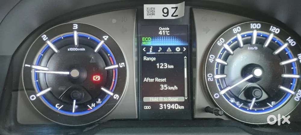 Toyota Innova Crysta 2014 Diesel Well Maintained