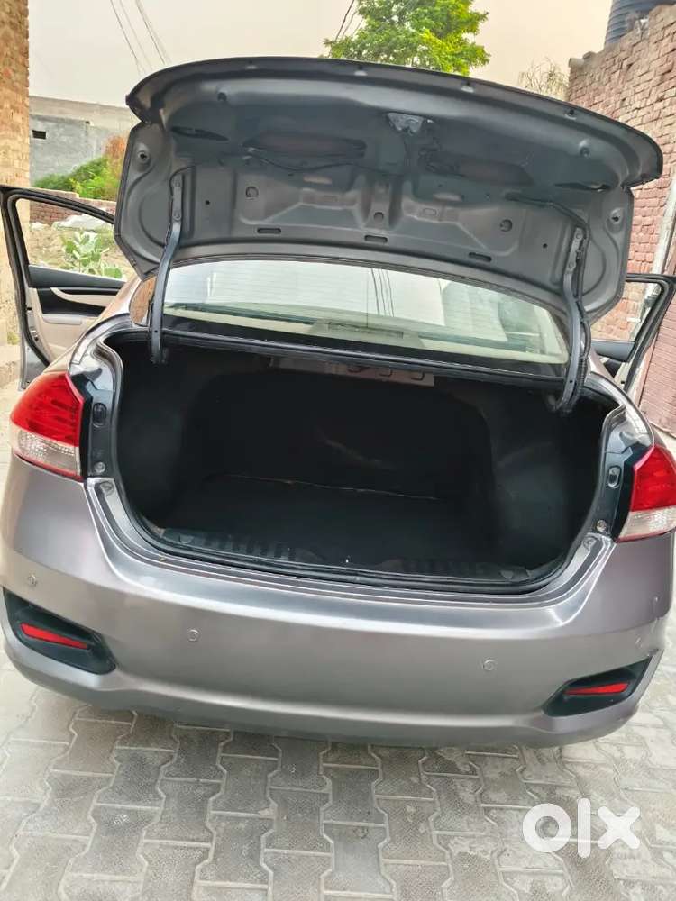 Maruti Suzuki Ciaz Vdi Shvs Hybrid 2016 Model