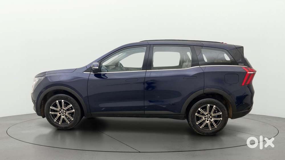 Mahindra Xuv700 2.0 Ax 7 Petrol At Str, 2022, Petrol