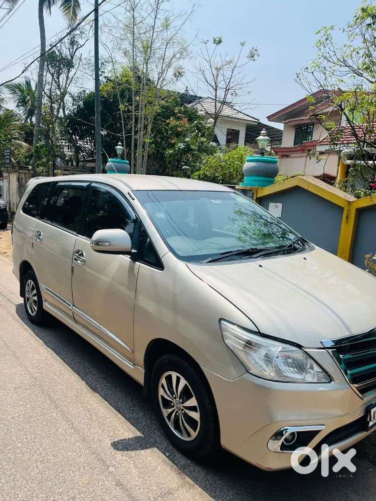 Toyota Innova 2015 Diesel Well Maintained
