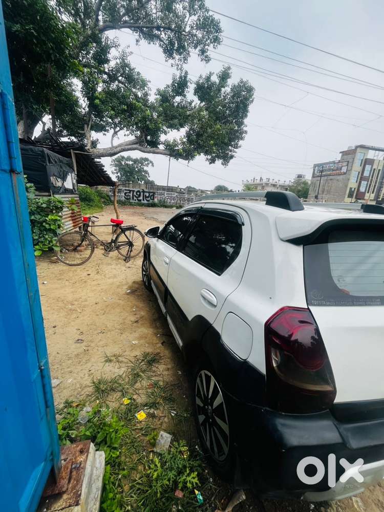 Toyota Etios Cross 2014 Diesel 70000 Km Driven