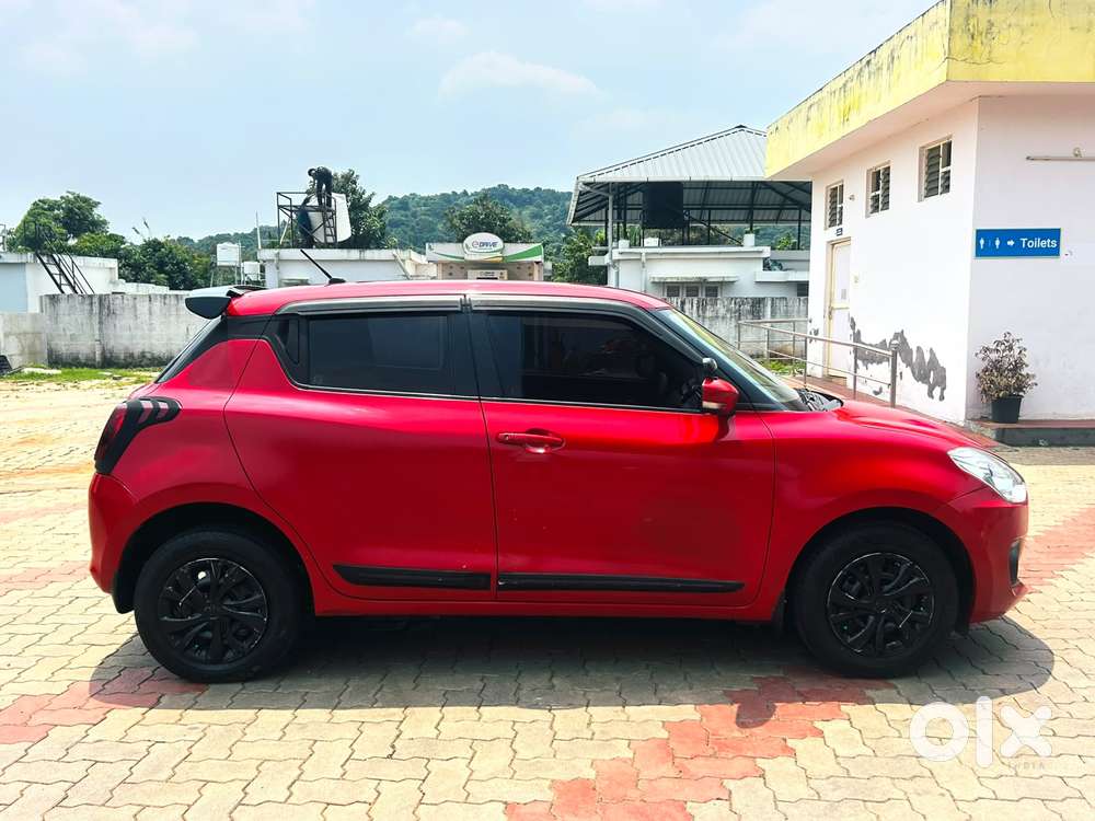 Maruti Suzuki Swift Vvt Vxi, 2022, Petrol