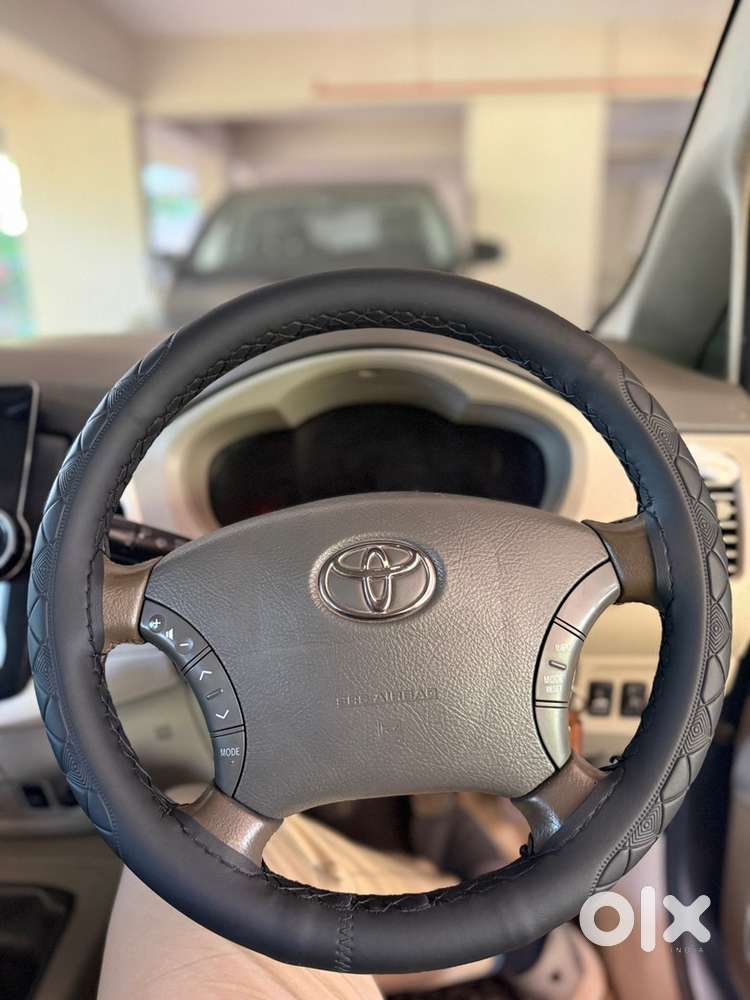 Toyota Innova 2.5v