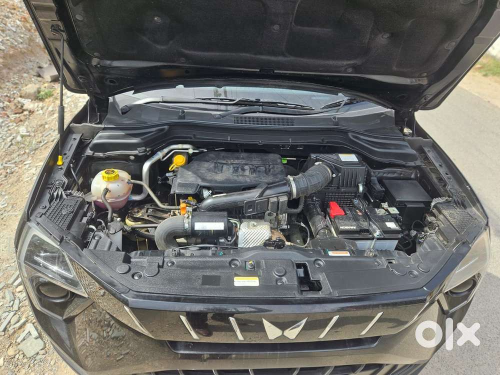 Mahindra Xuv 3xo Ax5 Pm Mt, 2025, Petrol