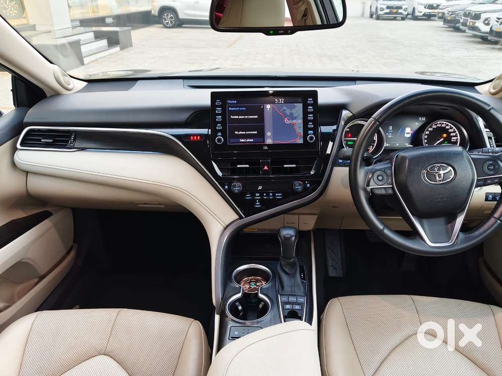 Toyota Camry Hybrid, 2024, Petrol