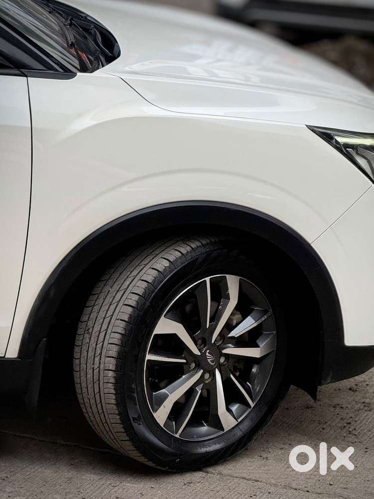 Mahindra Xuv300 W8 (o) 1.5 Diesel Amt, 2022, Diesel