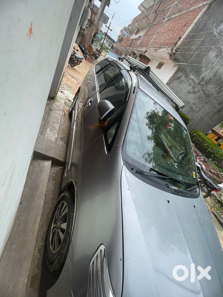 Toyota Innova 2015