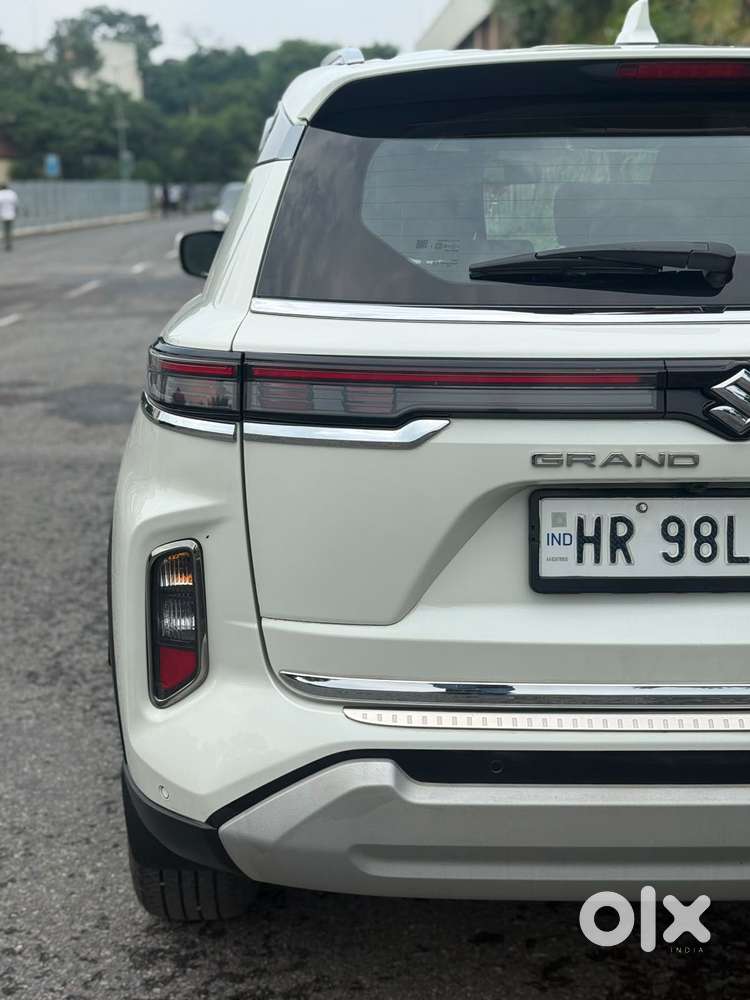 Maruti Suzuki Grand Vitara 1.5 Zeta Smart Hybrid At, 2023, Petrol